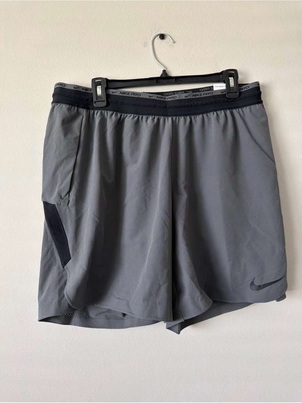 BRAND NEW Nike Men’s Gray Dri-Shorts